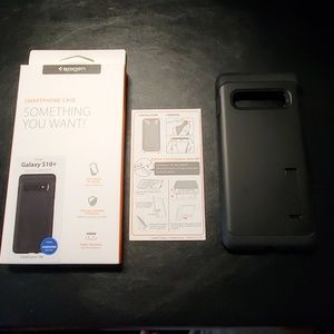Spigen Tough Armor Case (Samsung Galaxy S10+)